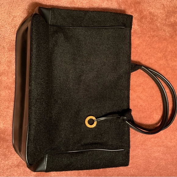 Givenchy  Perfumes Tote with contrasting interior Color NWOT - Picture 3 of 11